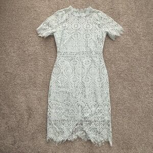 LulusPastel Green Short Sleeve Lace Midi Dress Lined Sheer Panels High Neck Sz S